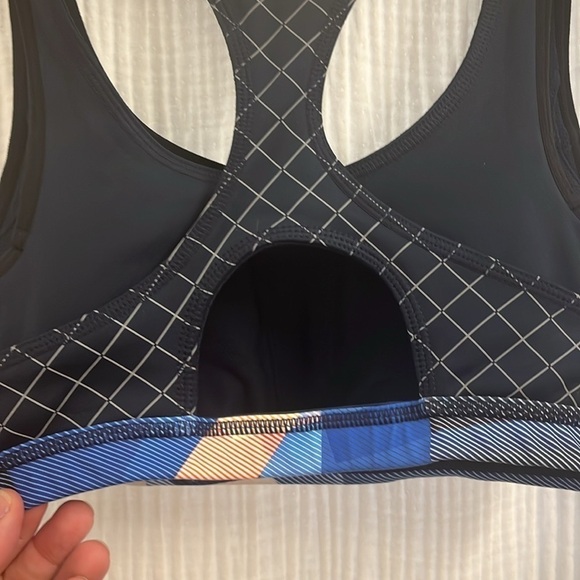 Athleta sports bra - Picture 6 of 8